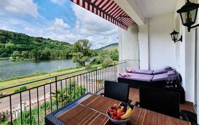 Ferienwohnung mit Balkon und Moselblick