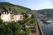 Blick von der Fugngerbrcke auf die Altstadt Zell